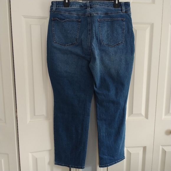 Talbot's Flawless High Rise Straight Leg Curvy Jeans 14P - Picture 3 of 8